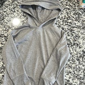 Kids lightweight athletic pullover 2T